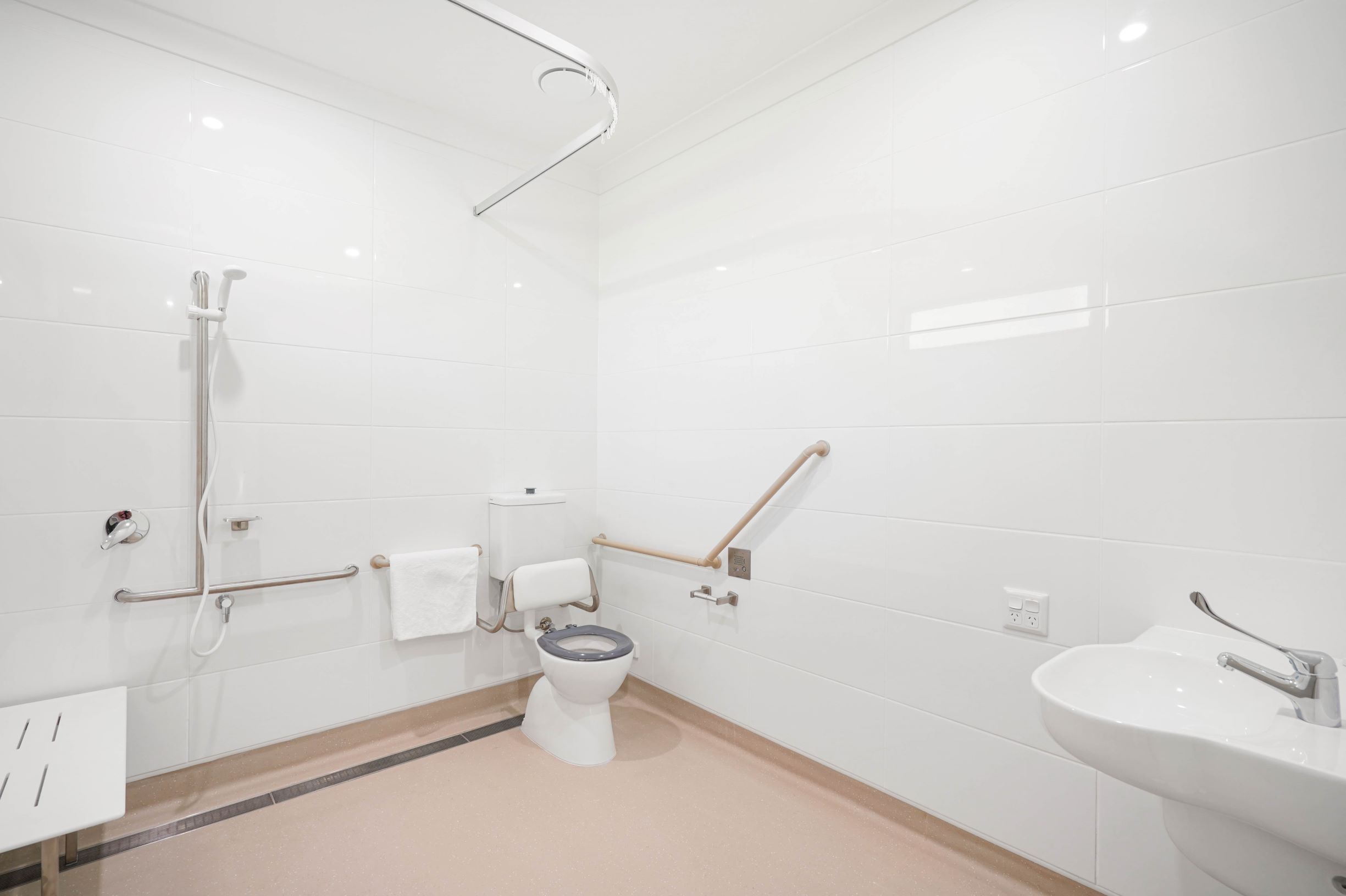SIL Vacancy in Parramatta Park SDA Bathroom